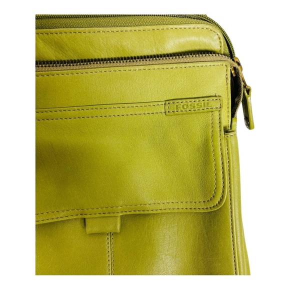 Fossil Men’s or Women’s Green Leather crossbody
Bag - Picture 9 of 10